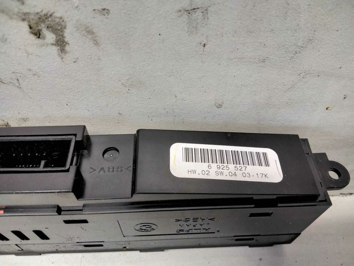 Switch center. Heated seats DSC BMW 323 SERIES 00