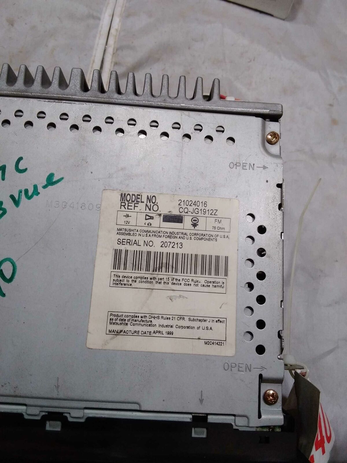 Audio & Visual Equip.(radio) SATURN VUE 00 01 02 03 04 05