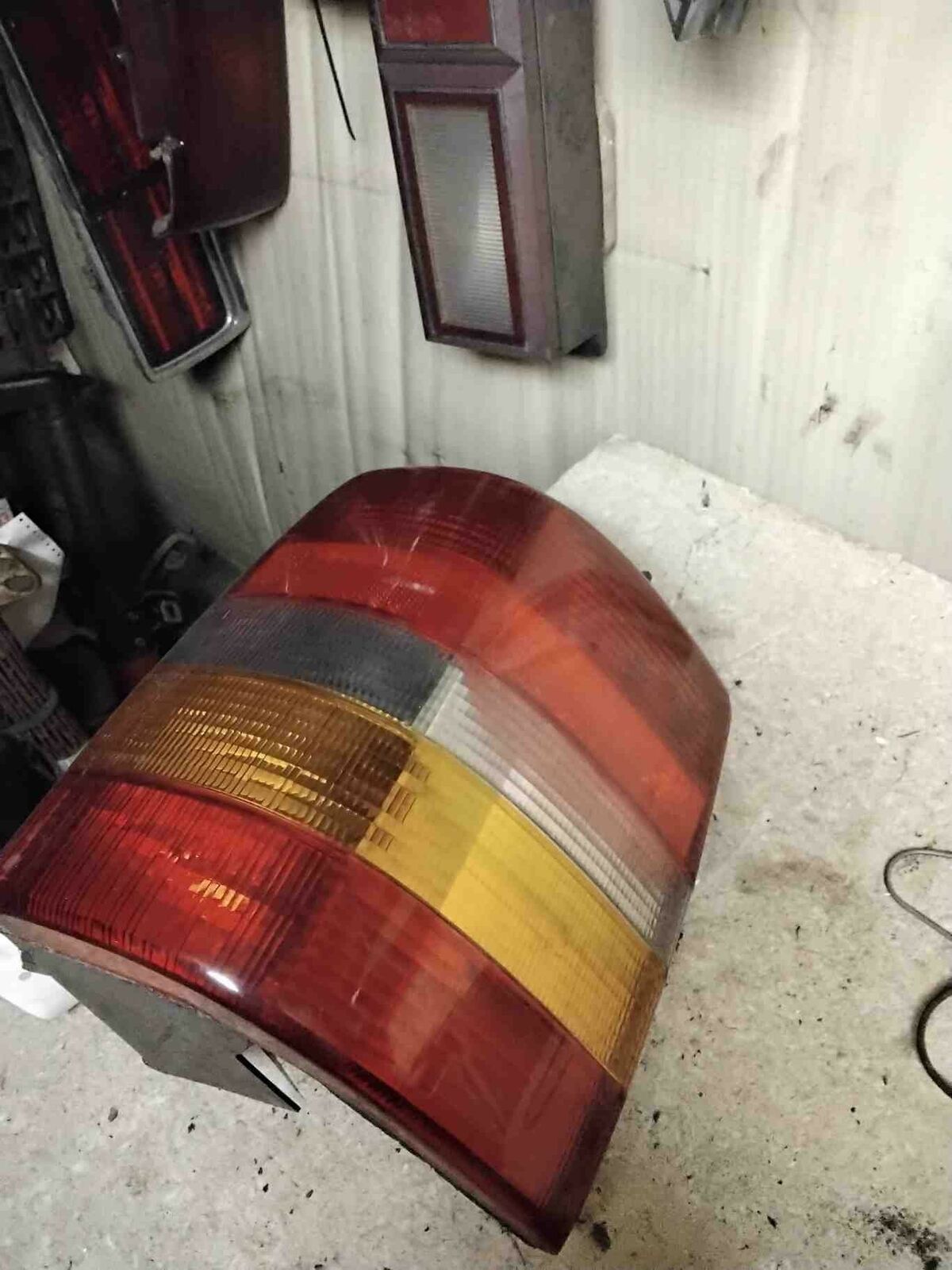 Tail Light Assembly JEEP GRAND CHEROKEE Right 93 94 95 96 97 98