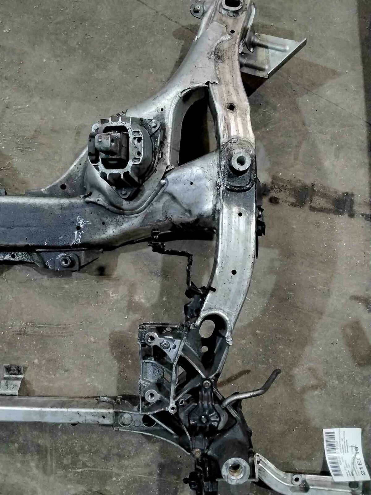 Undercarriage Crossmember BMW 550I 11 12 13 14 15 16