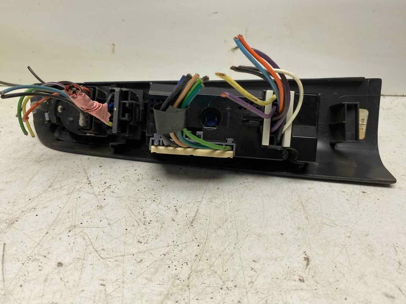 Door Switch Front BLAZER S10/JIMMY S15 96