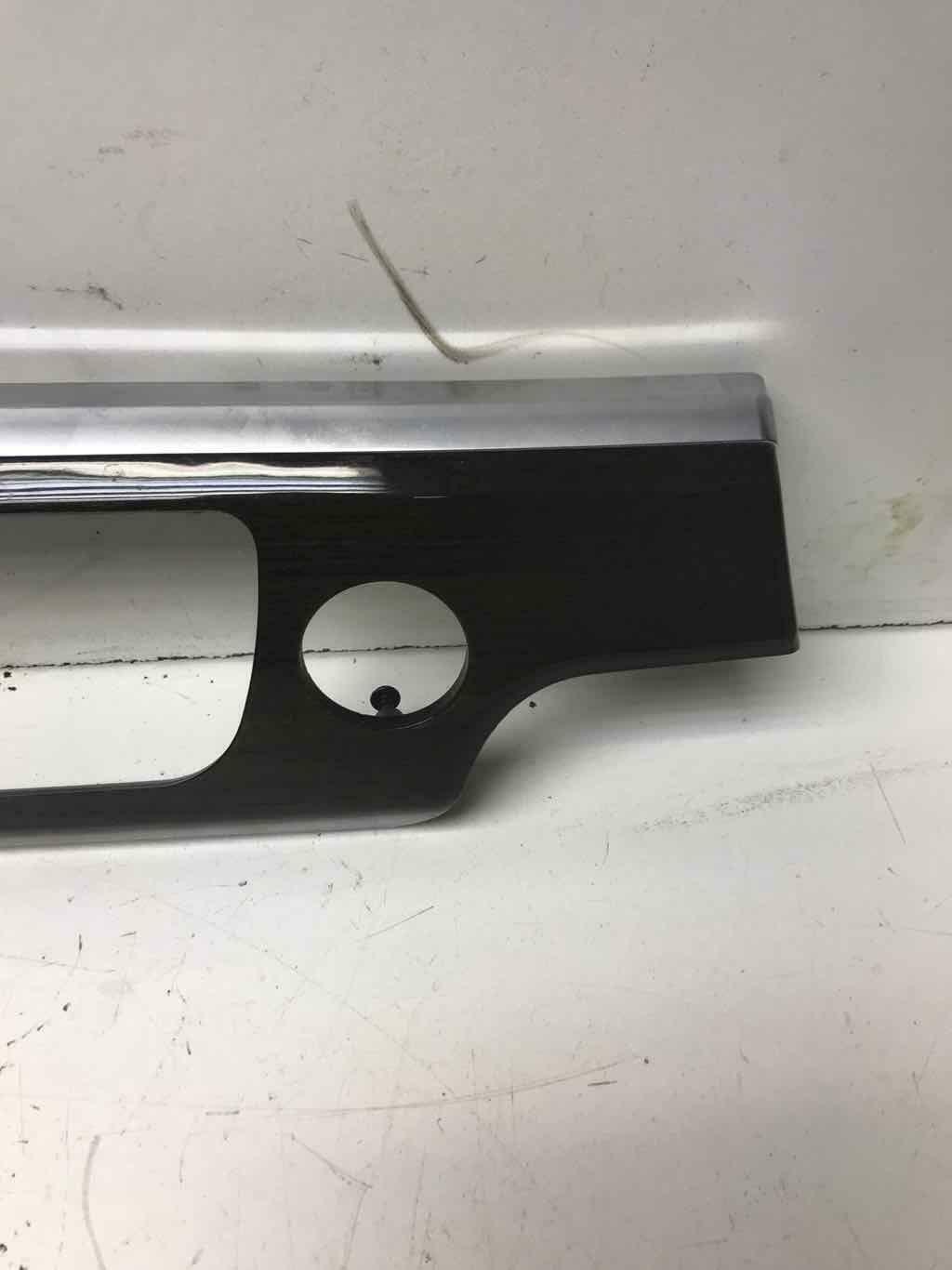 BMW F01/02 750 SERIES Dash Vent Trim 51 45 9 118 869 Fineline High-Gloss