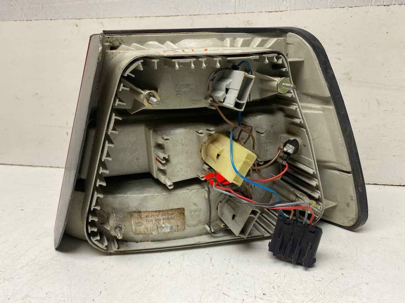 Tail Light Assembly BMW 850 SERIES Left 91 92 93 94 95 96 97