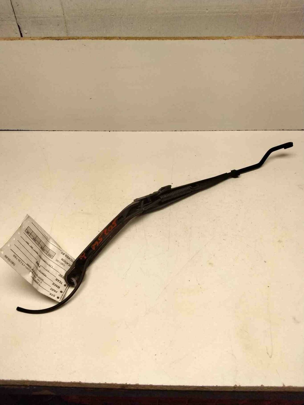 Wiper Arm CHEVY MONTE CARLO 99