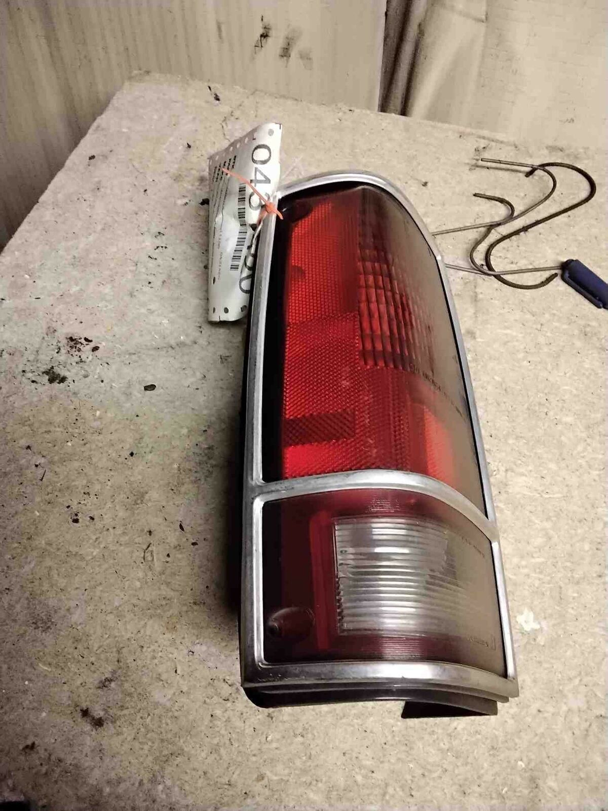 Tail Light Assembly BLAZER S10/JIMMY S15 Left 83 - 94