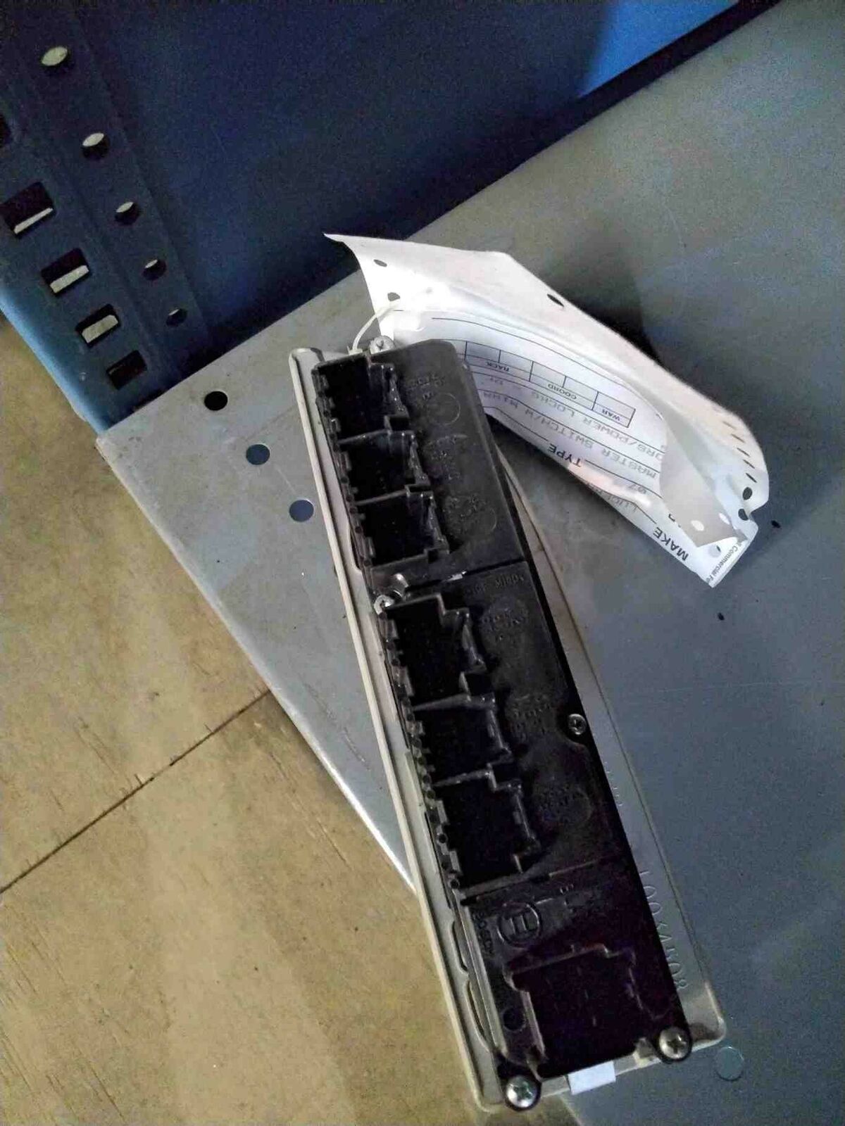 Door Switch Front BUICK LUCERNE 06 07 08 09 10 11