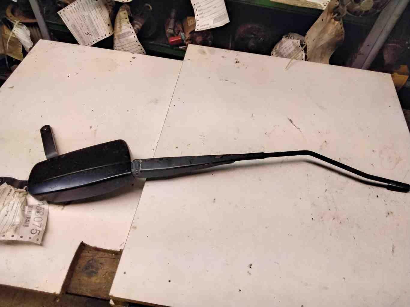 Wiper Arm DODGE DURANGO 04