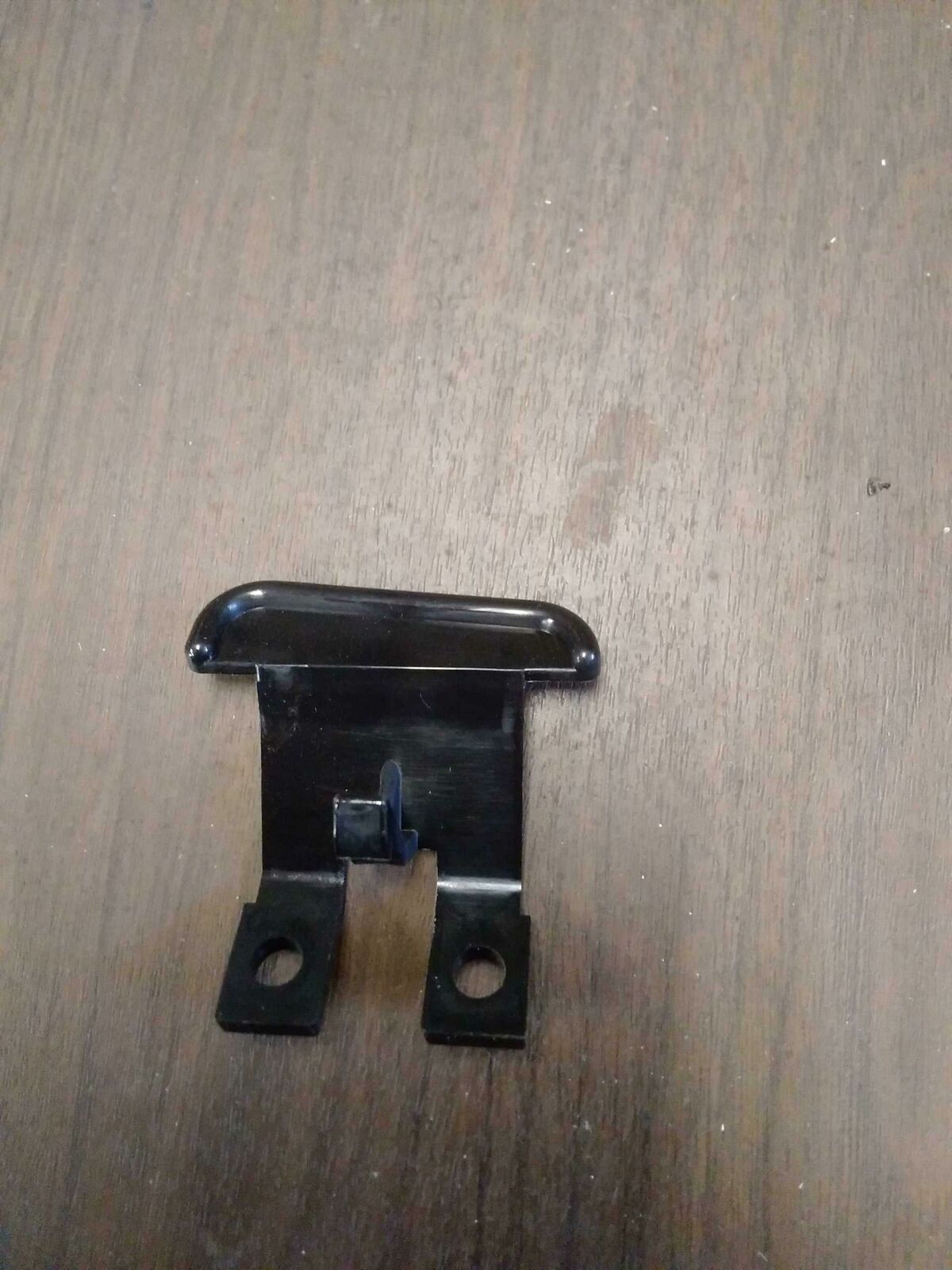 Console Lid Button GMC ENVOY 05