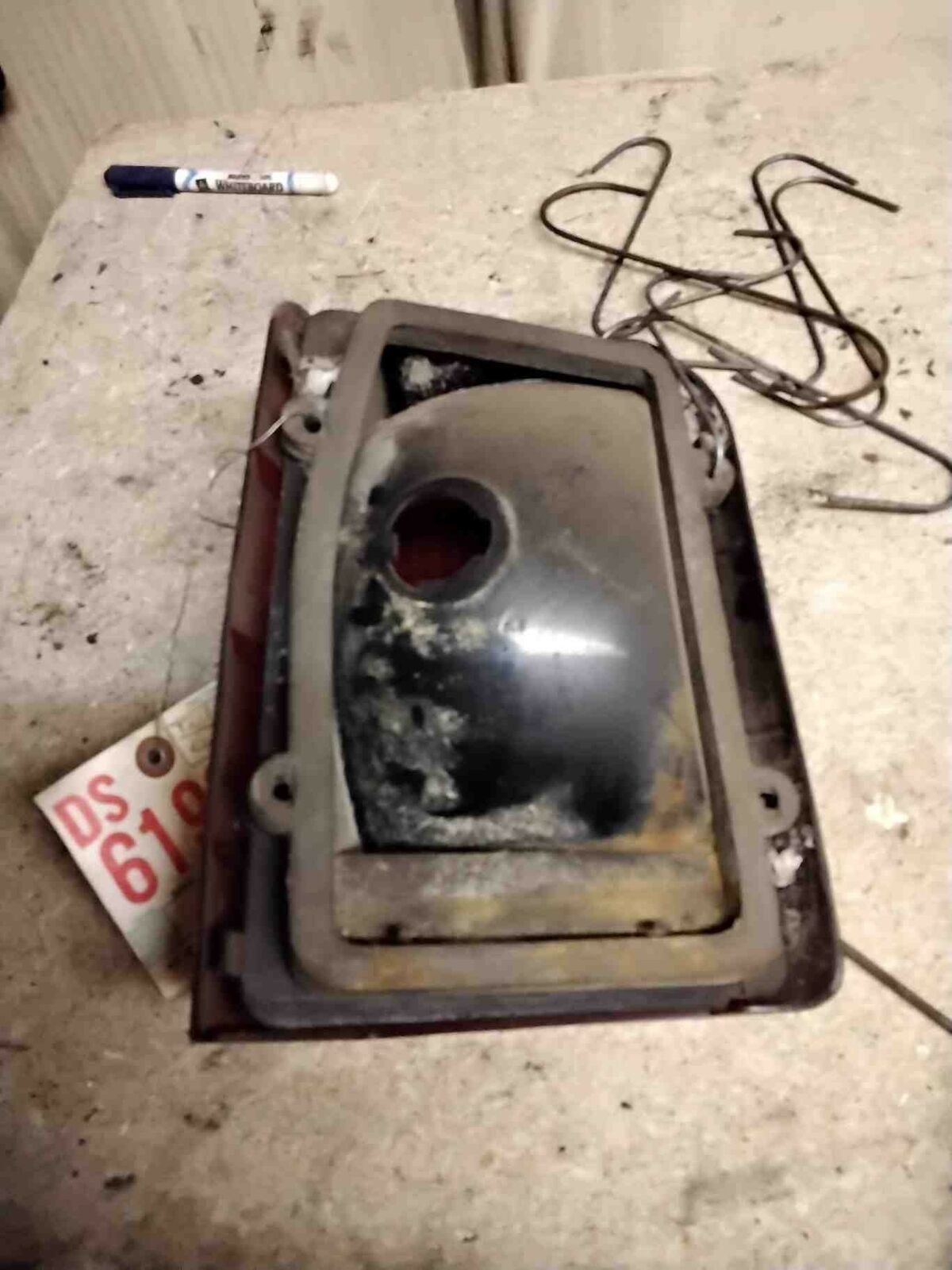 Tail Light Assembly FORD ESCORT Right 81 82 83 84 85 86 87 88 89 90