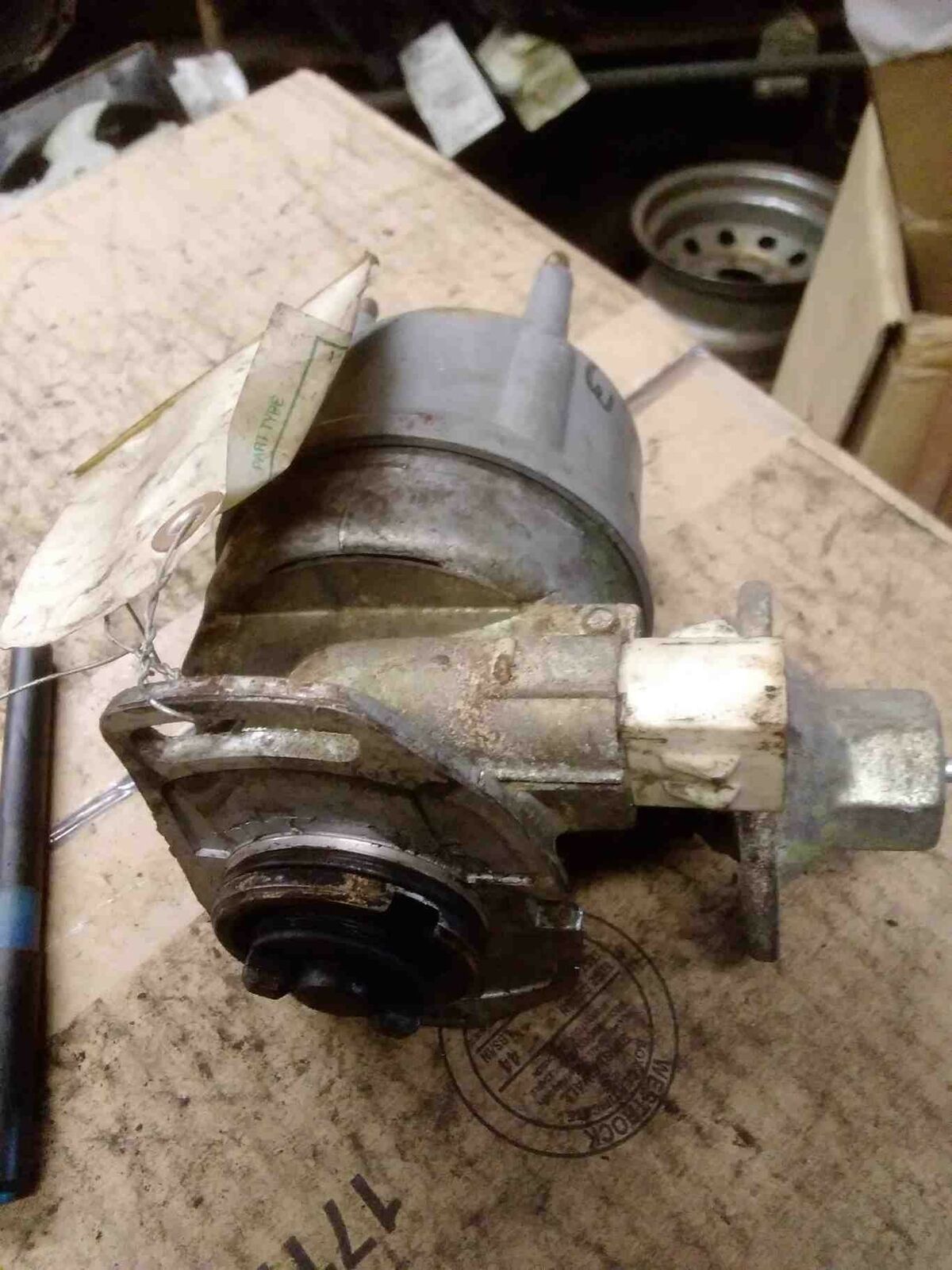 Distributor FORD ESCORT 81