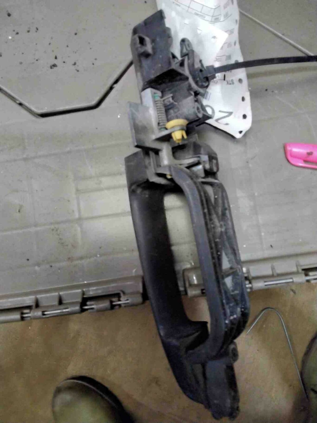 Outside Door Handle FORD ESCAPE Right 01 02 03 04 05 06 07