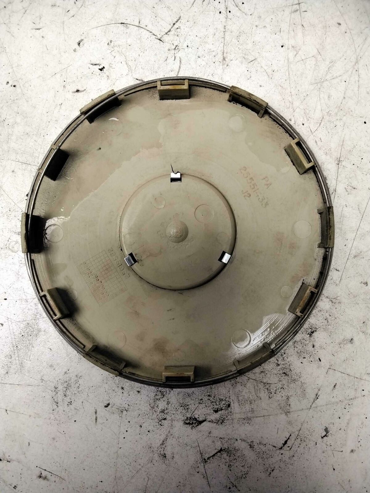 Center Cap BUICK LESABRE 94