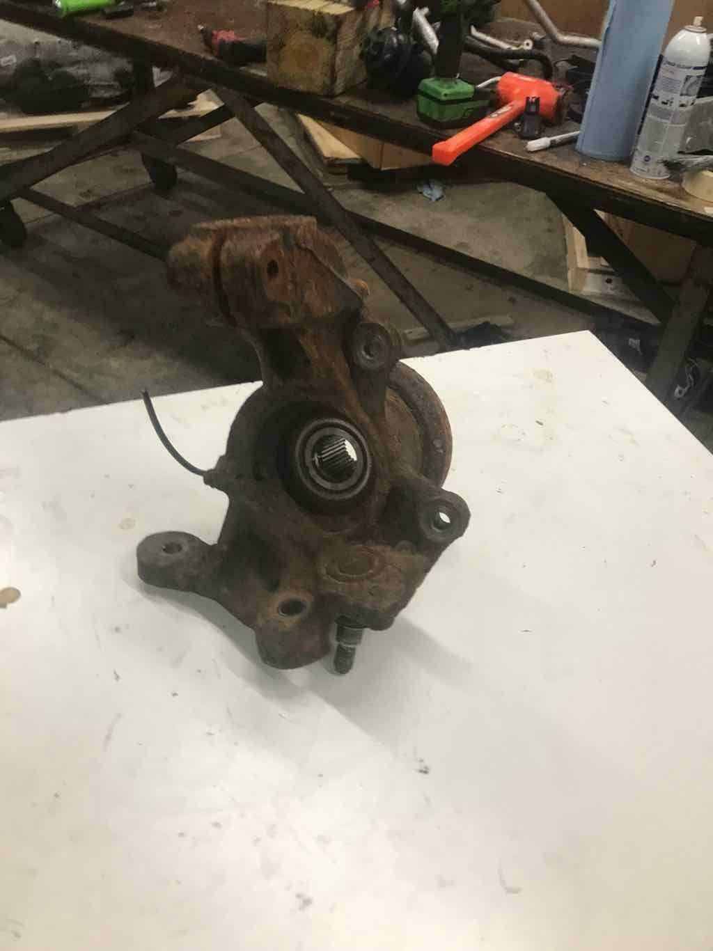 Spindle Knuckle Front BMW 325I Right 06