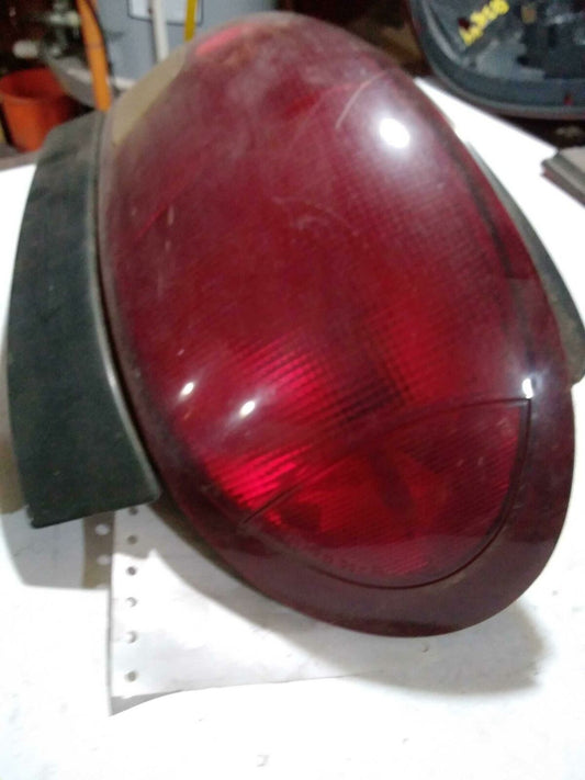 Tail Light Assembly CHEVY GEO METRO Right 95 96 97 98 99 00