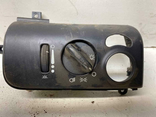 Headlight Switch (dash Mtd) DODGE CARAVAN 96 97 98 99 00