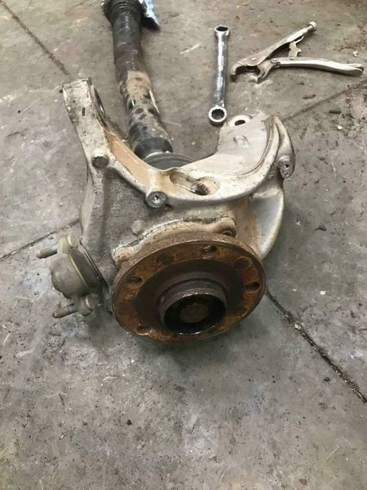 Spindle Knuckle Front VW CC 13