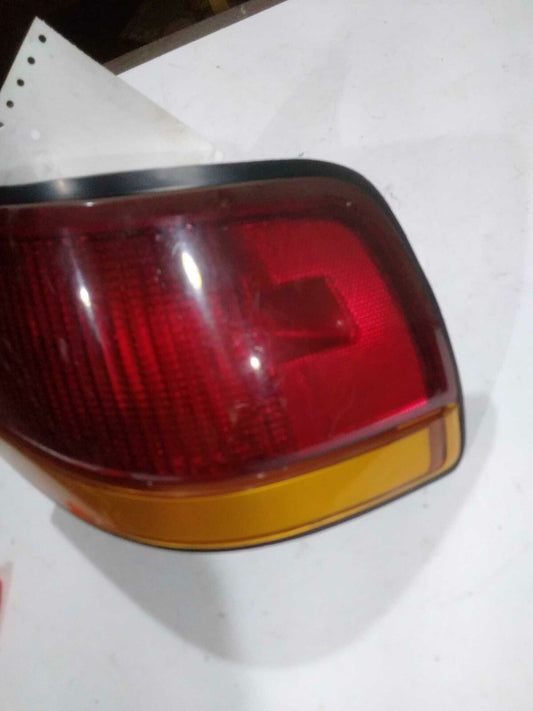 Tail Light Assembly FORD ESCORT Right 94 95 96