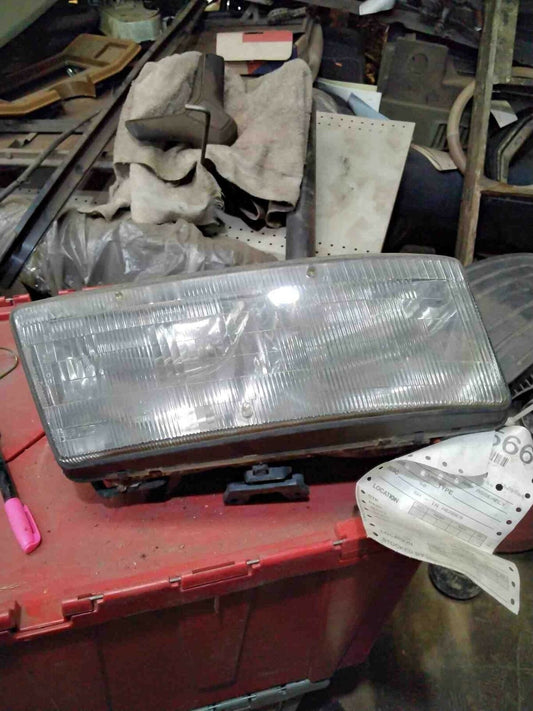 Headlamp Assembly CHEVY LUMINA Right 90 91 92 93 94