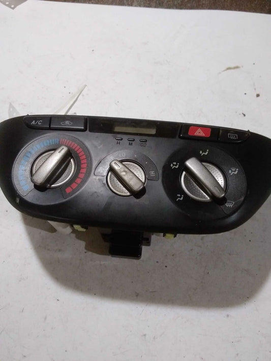 Heater A/c Control TOYOTA RAV-4 01 02 03