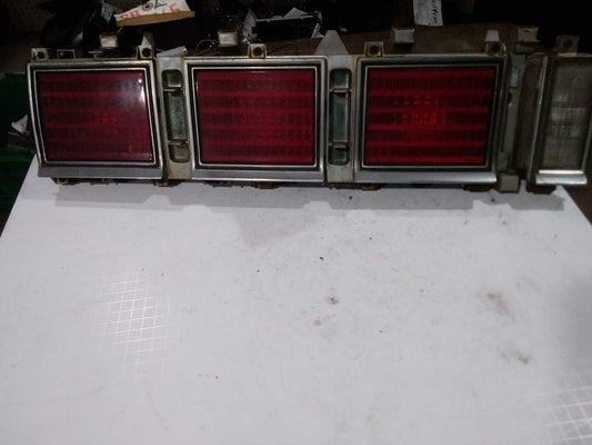 Tail Light Assembly CHEVROLET (FULL SIZE) Left 80