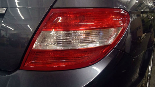 Tail Light Assembly MERCEDES C-CLASS Right 08 09 10 11