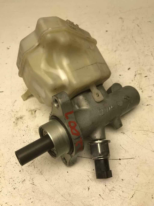Master Cylinder PORSCHE CAYENNE 03 04 05 06