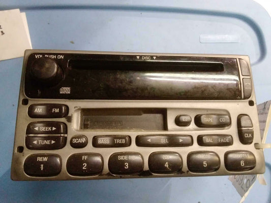 Audio & Visual Equip.(radio) FORD EXPLORER 01 02