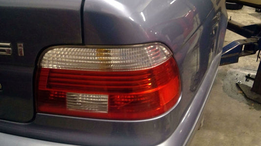 Tail Light Assembly BMW 525 SERIES Right 01 02 03