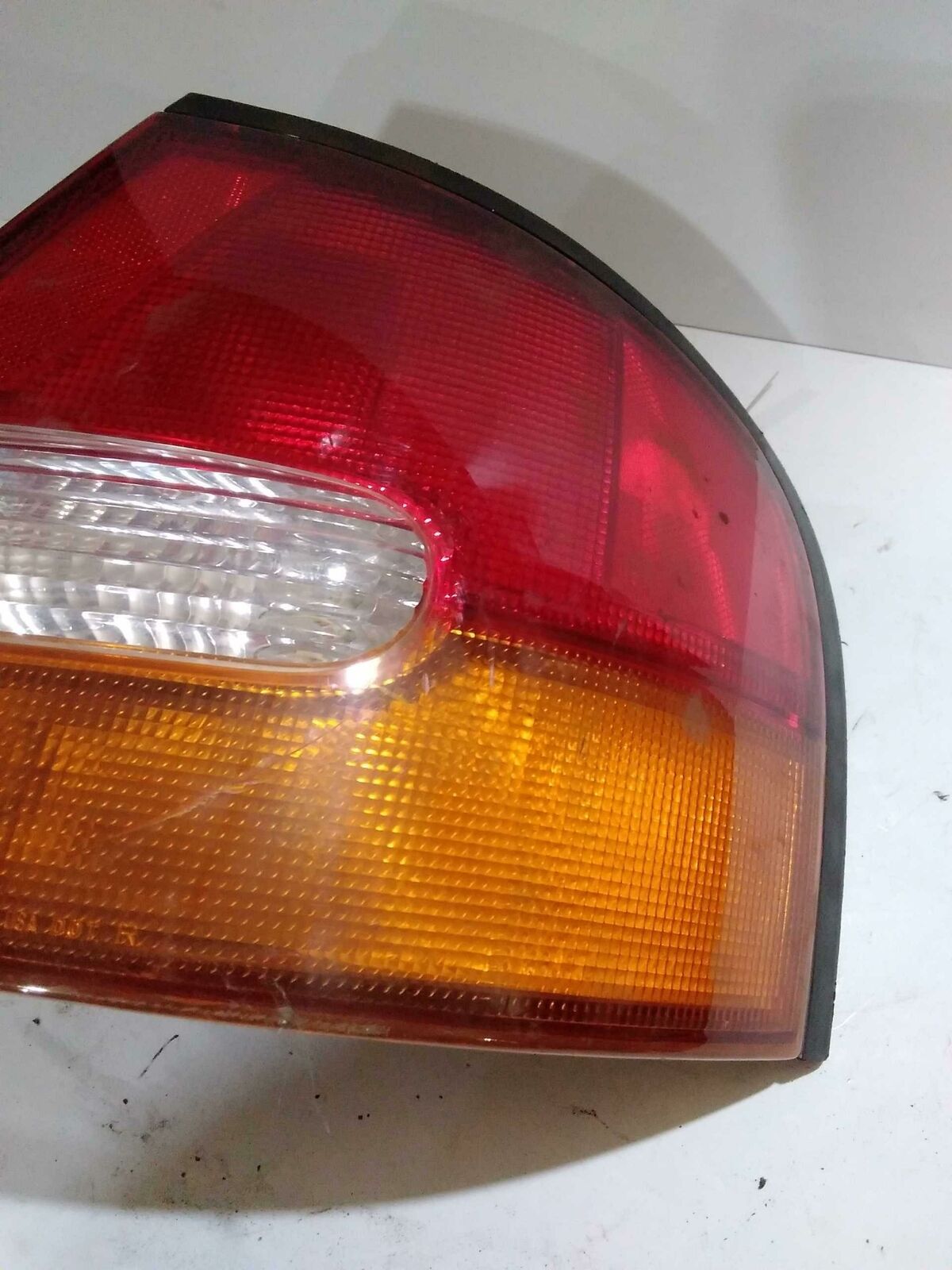 Tail Light Assembly NISSAN ALTIMA Right 98 99