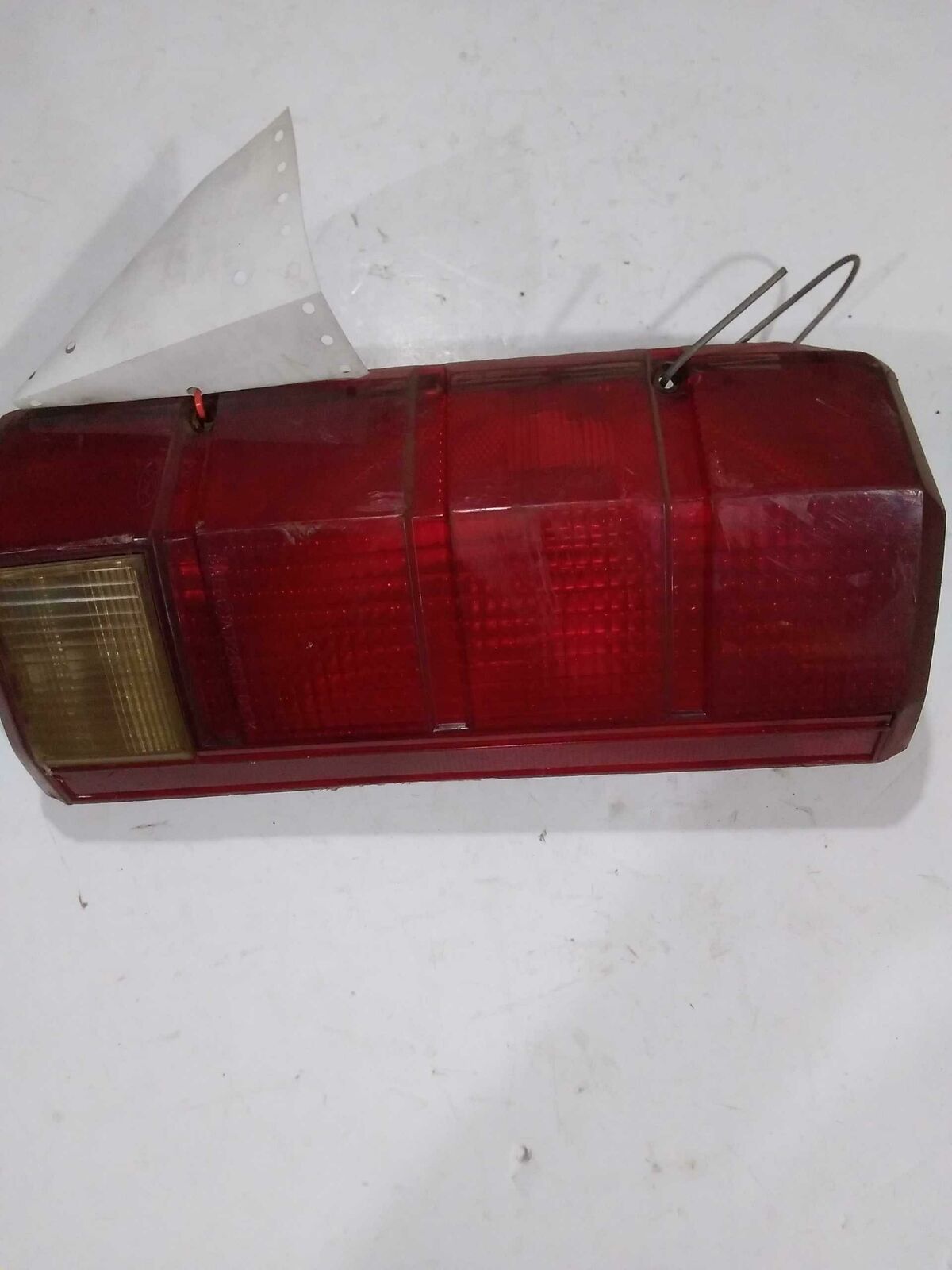 Tail Light Assembly FORD PICKUP (FULL SIZE) Left 84