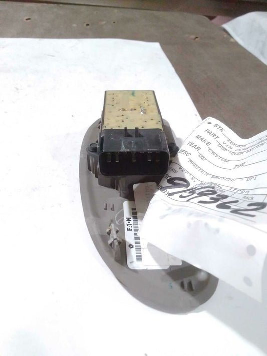 Door Switch Front CHRYSLER TOWN CNTRY 01 02 03