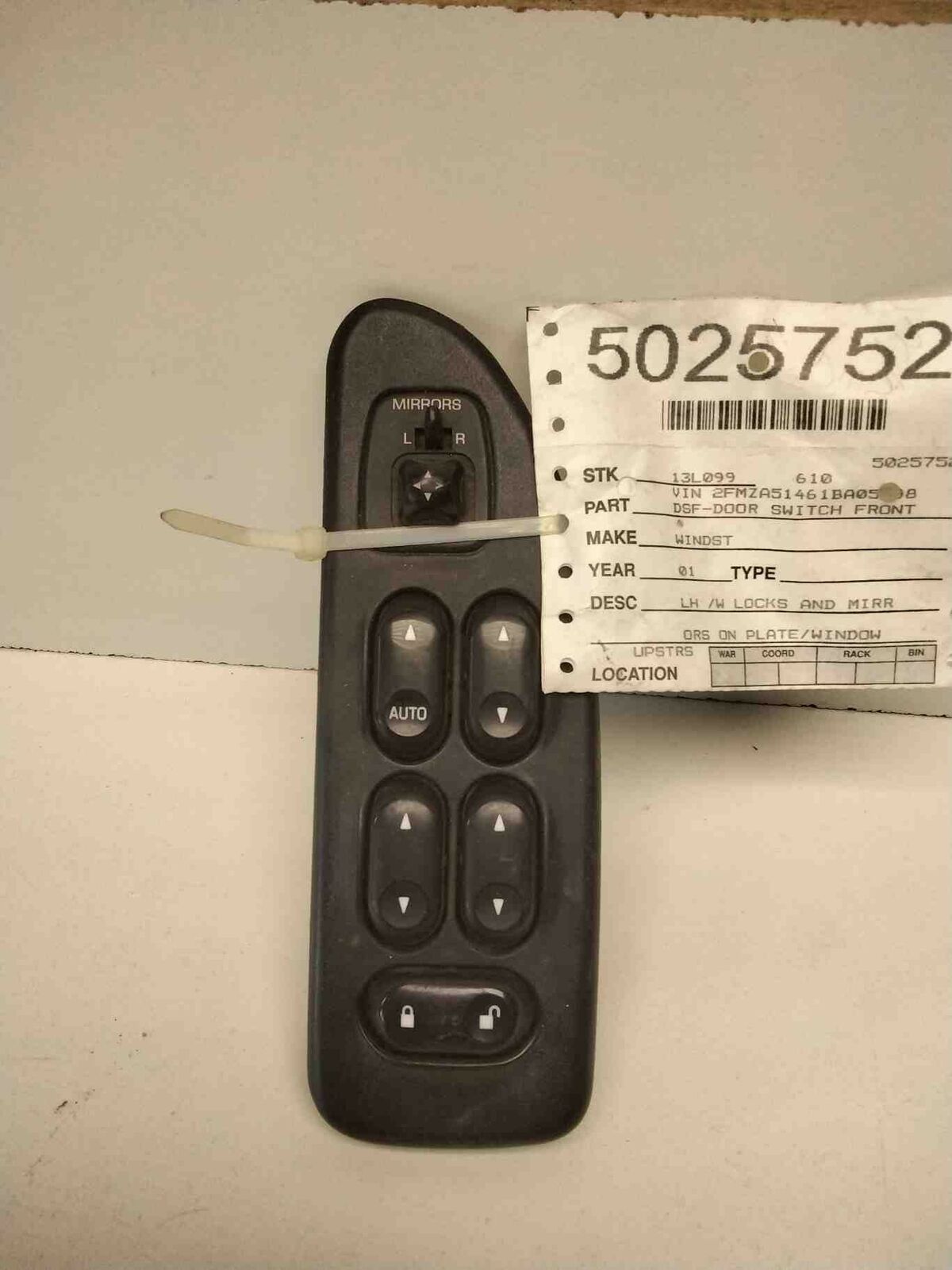 Door Switch Front FORD WINDSTAR 00 01 02 03