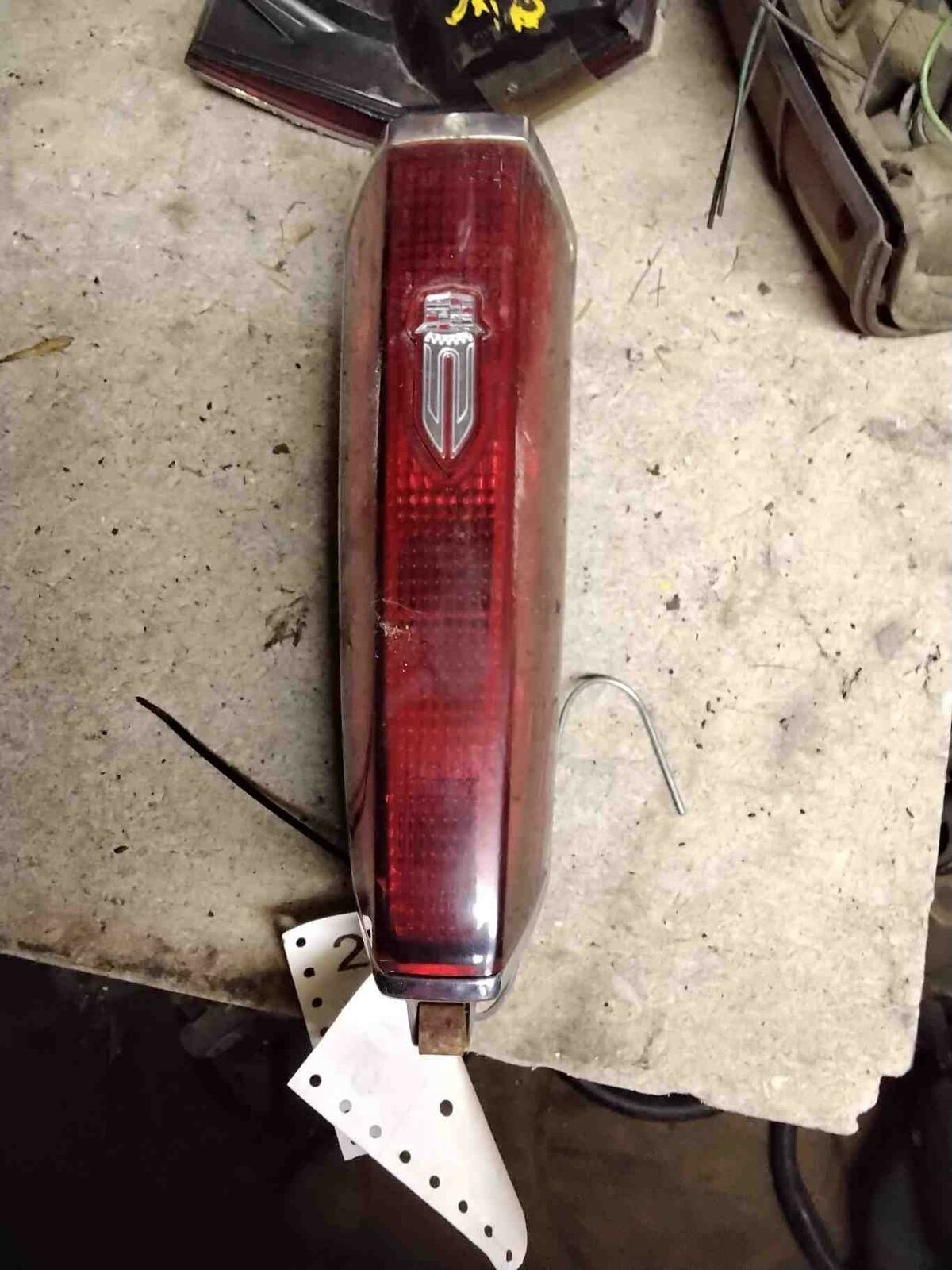 Tail Light Assembly CADILLAC ELDORADO Right 88 89 90 91