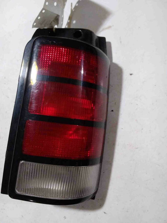 Tail Light Assembly DODGE CARAVAN Right 91 92 93 94 95