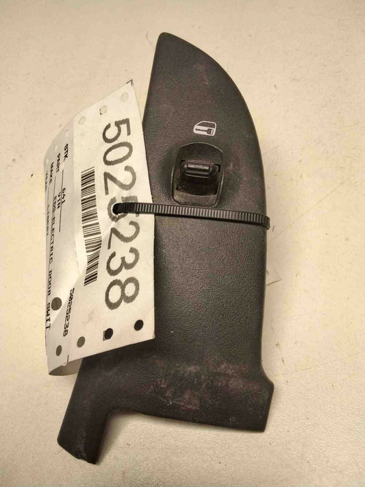 Door Switch Front JEEP LIBERTY 02