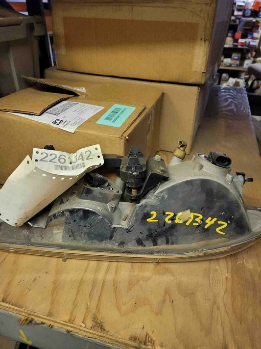 Headlamp Assembly OLDS EIGHTY-EIGHT 88 Right 96 97 98 99