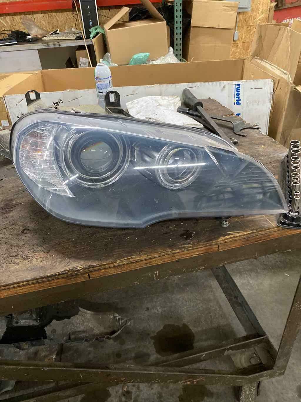 Headlamp Assembly BMW X5 Right 07 08 09 10 11