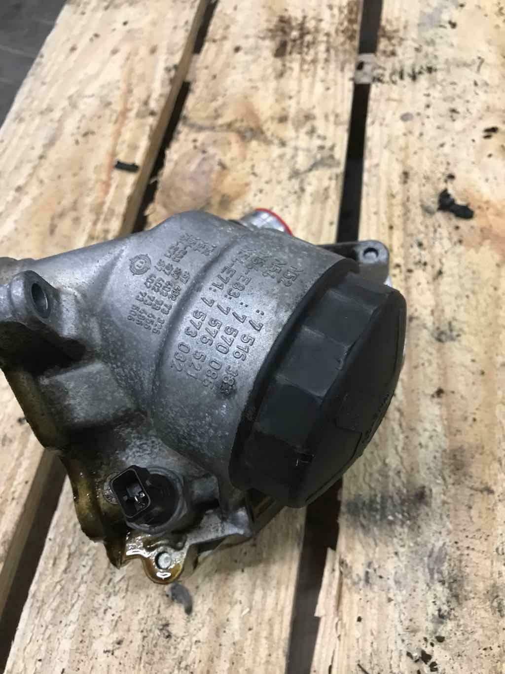 Oil Filter Housing BMW X3 09