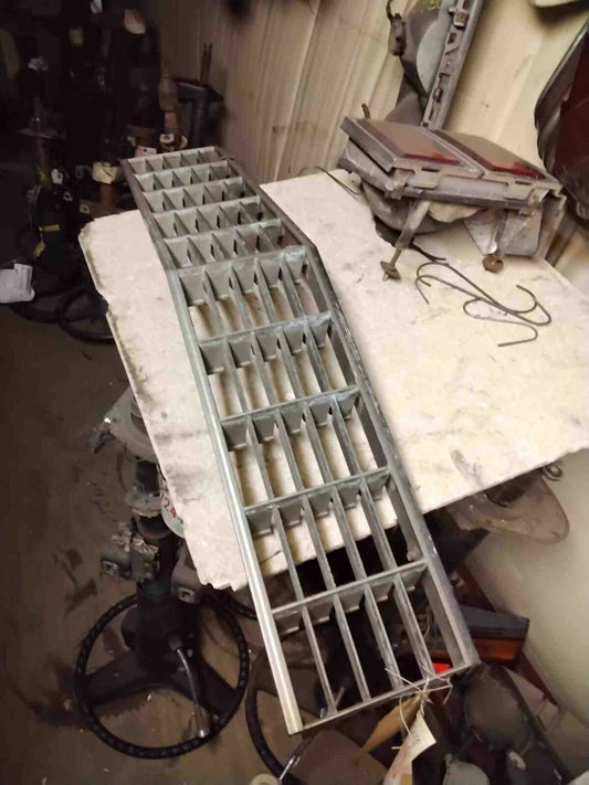 Grille CADILLAC 77