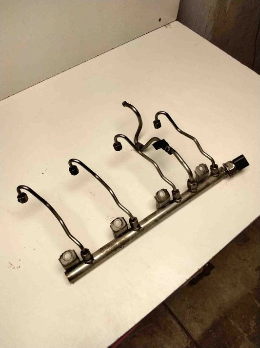 Fuel Injection Rail BMW 750 SERIES 11 Bank 1 Passenger Side