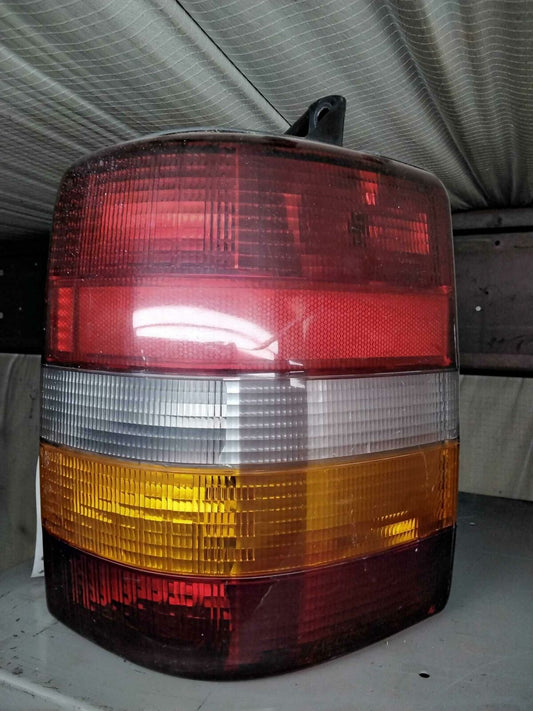 Tail Light Assembly JEEP GRAND CHEROKEE Right 93 94 95 96 97 98