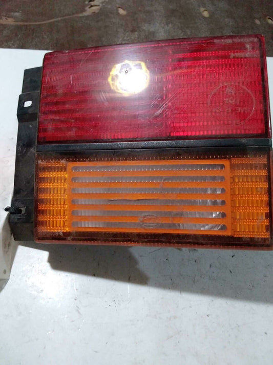 Tail Light Assembly VOLKSWAGEN JETTA Right 98