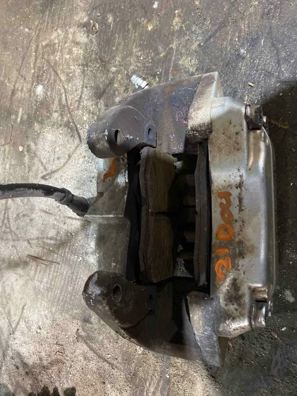 Caliper MERCEDES CL CLASS Front Left 03 04 05 06