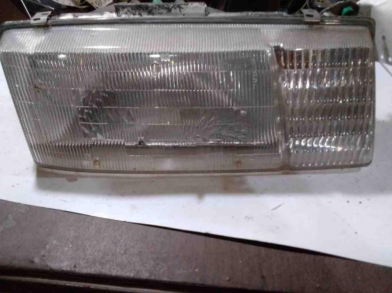 Headlamp Assembly CHEVY CAVALIER Right 91 92 93 94