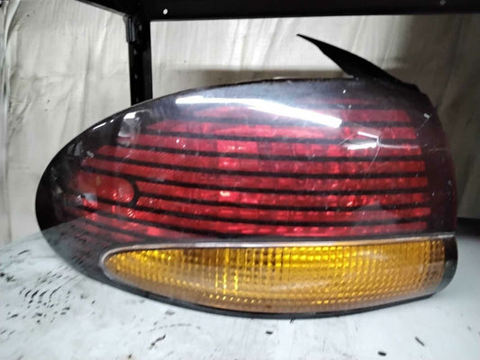 Tail Light Assembly PONTIAC BONNEVILLE Left 96 97 98 99