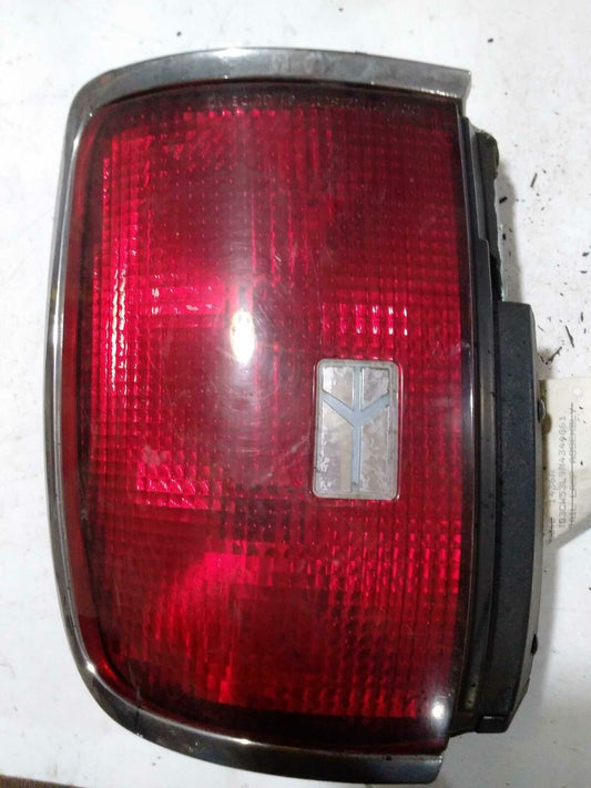 Tail Light Assembly OLDS NINETY-EIGHT 98 Right 91 92 93 94 95 96