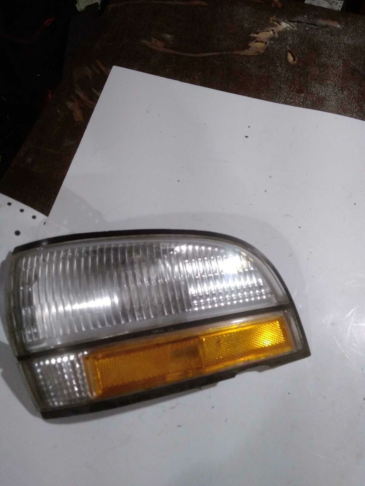 Front Lamp BUICK PARK AVE Left 91 92 93 94 95 96