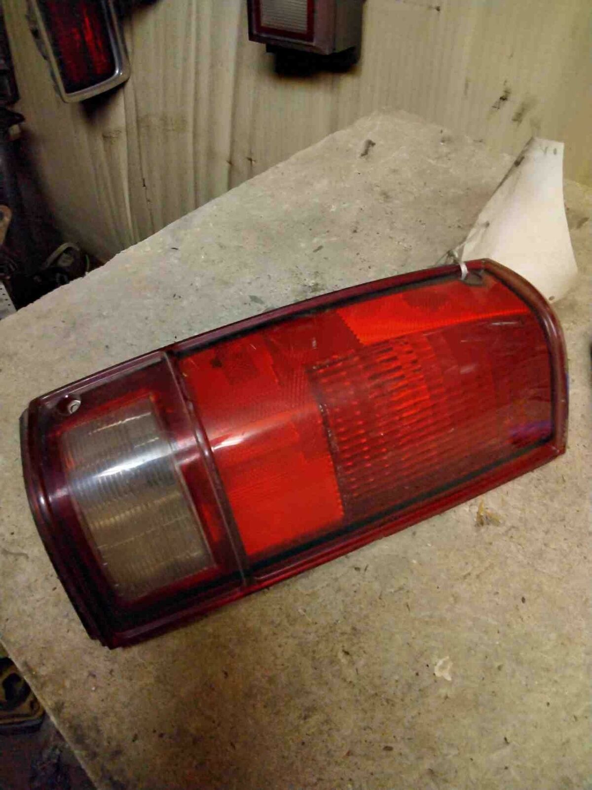 Tail Light Assembly S10/S15/SONOMA TRUCK Left 82 -93