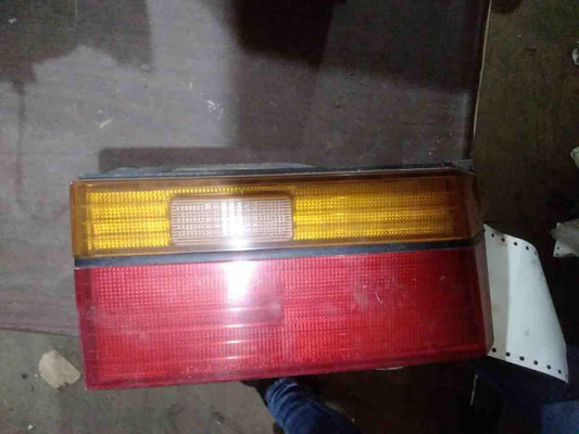 Tail Light Assembly HONDA ACCORD Left 90 91
