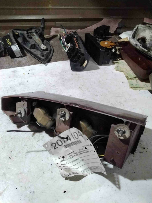 Tail Light Assembly CADILLAC ELDORADO Left 88 89 90 91